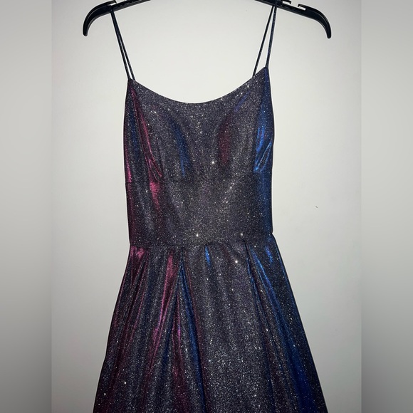 Sparkly ball gown style homecoming/prom dress - Picture 3 of 4